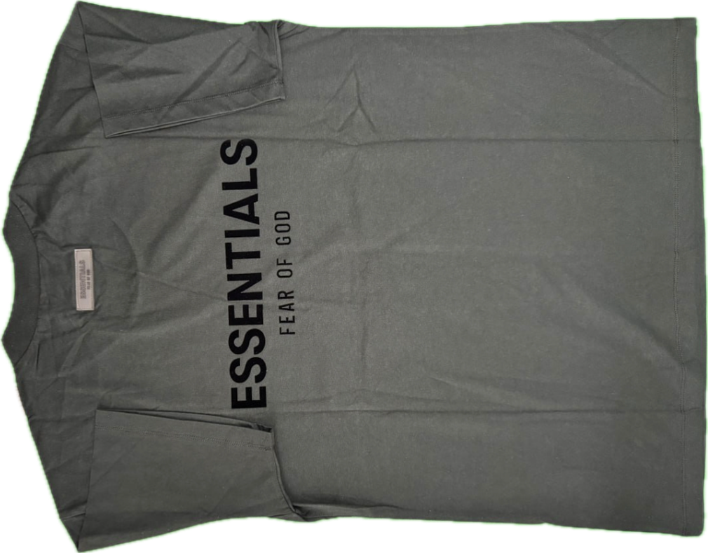 Essential T-shirt and shorts